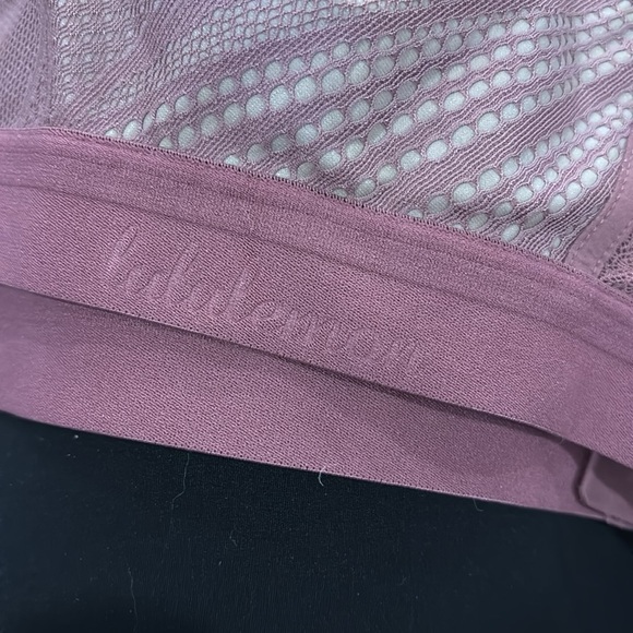 lululemon sports bra - Picture 2 of 4